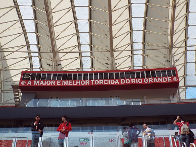 NBA官方：詹姆斯将缺席今日训练和采访 会出席正赛当天的媒体日.